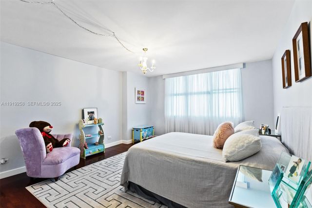 1800 NE 114th Street 1903, Miami, FL 33181
