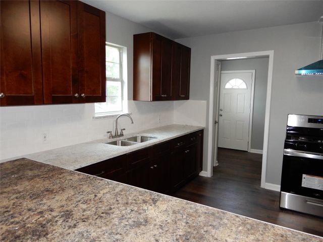 6814 Donlen Street, Houston, TX 77022