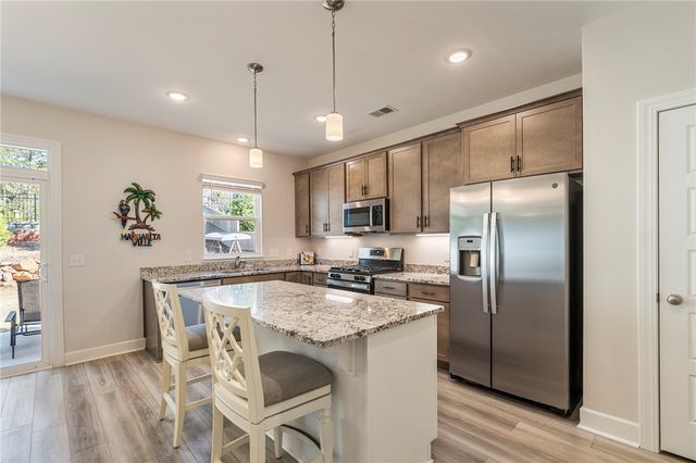 204 Ridgepark Lane, Greenville, SC 29605