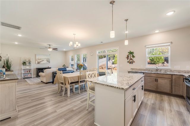 204 Ridgepark Lane, Greenville, SC 29605