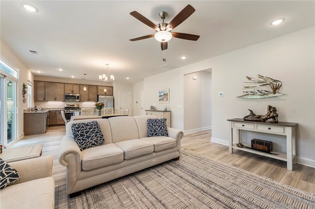 204 Ridgepark Lane, Greenville, SC 29605