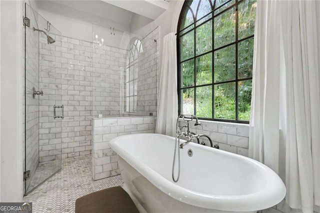 2375 Massey Lane, Decatur, GA 30033