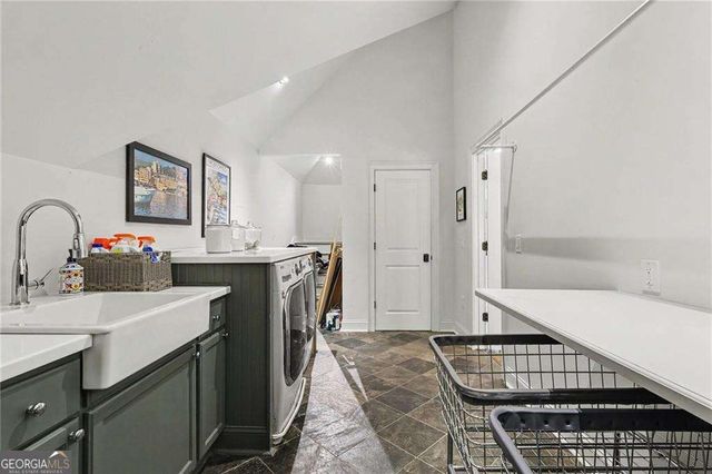 2375 Massey Lane, Decatur, GA 30033