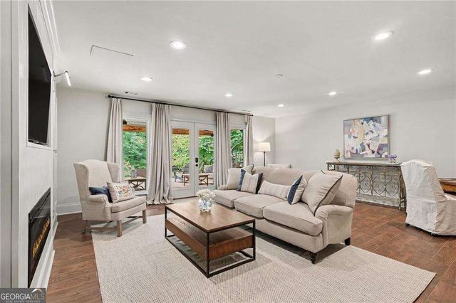 2375 Massey Lane, Decatur, GA 30033