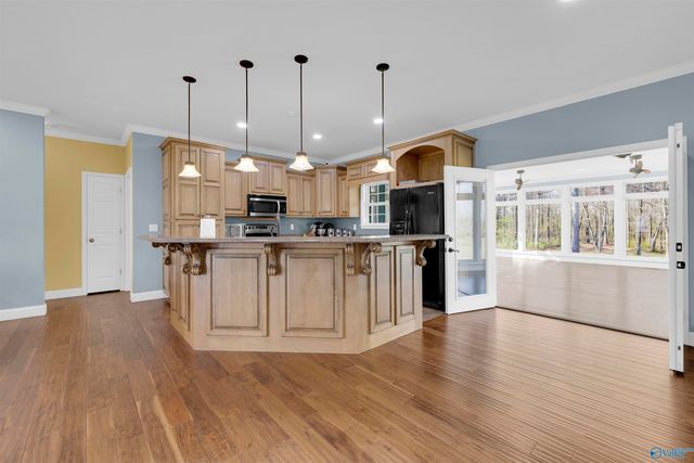 101 Pebble Lane, Sylvania, AL 35988