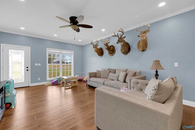 101 Pebble Lane, Sylvania, AL 35988