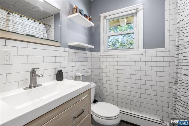 2 Francisco Avenue, Little Falls, NJ 07424