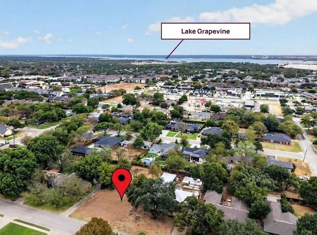 825 E Worth Street, Grapevine, TX 76051 — photo 4