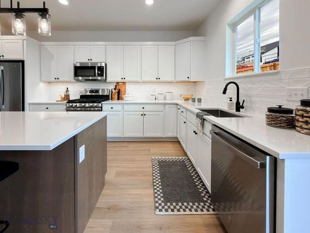 810 Accolade Loop, Belgrade, MT 59714