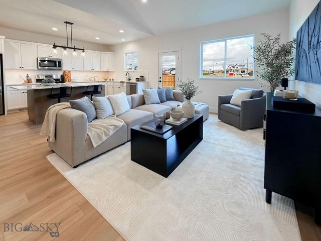 810 Accolade Loop, Belgrade, MT 59714
