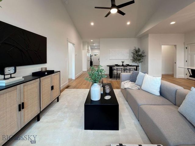 810 Accolade Loop, Belgrade, MT 59714