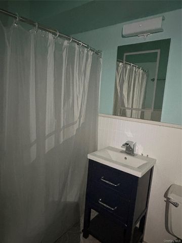 3121 Middletown Road 1G, Bronx, NY 10461