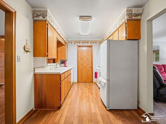 6712 Nanafield Drive, Bedford Twp, MI 48182