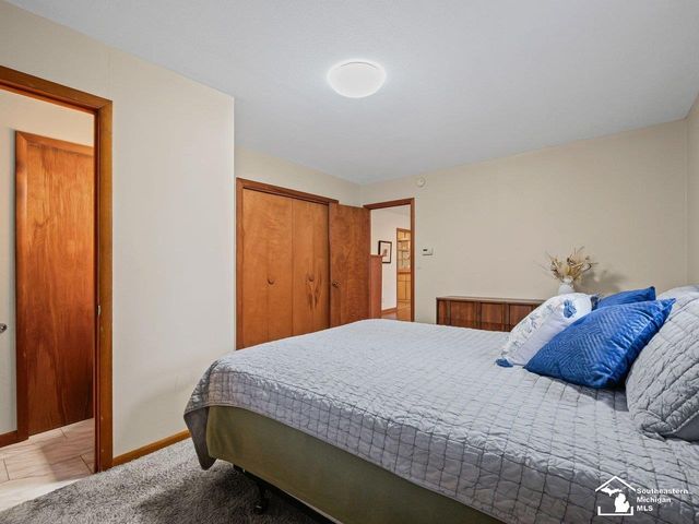 6712 Nanafield Drive, Bedford Twp, MI 48182