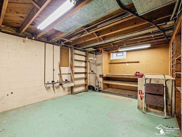 6712 Nanafield Drive, Bedford Twp, MI 48182