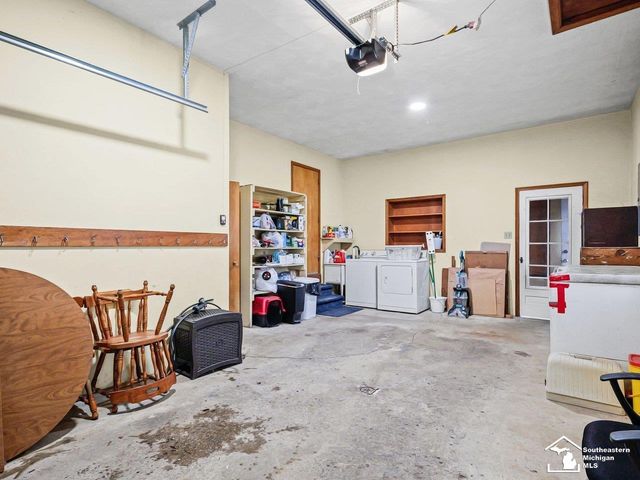 6712 Nanafield Drive, Bedford Twp, MI 48182