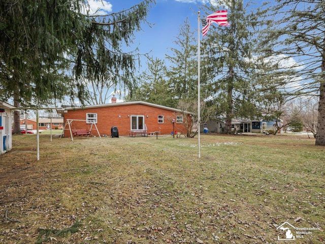 6712 Nanafield Drive, Bedford Twp, MI 48182