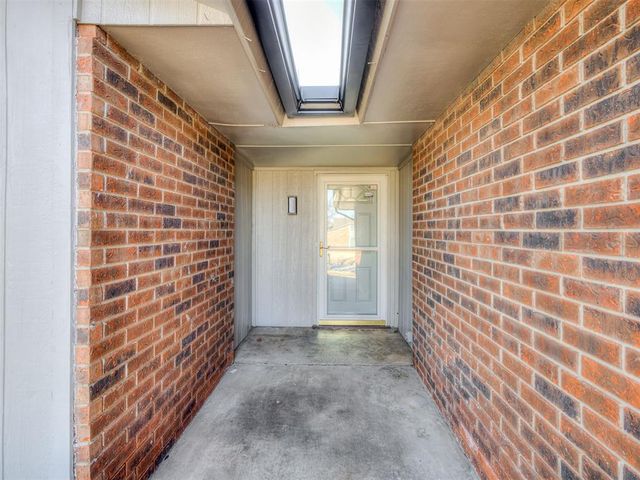 8704 NW 87th Terrace, Oklahoma City, OK 73132