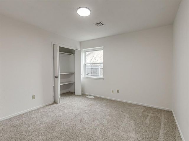 8704 NW 87th Terrace, Oklahoma City, OK 73132