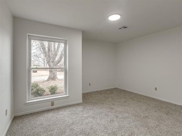 8704 NW 87th Terrace, Oklahoma City, OK 73132