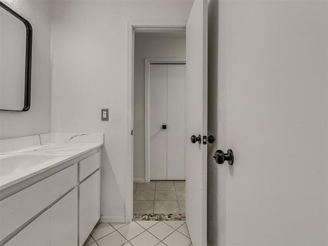 8704 NW 87th Terrace, Oklahoma City, OK 73132