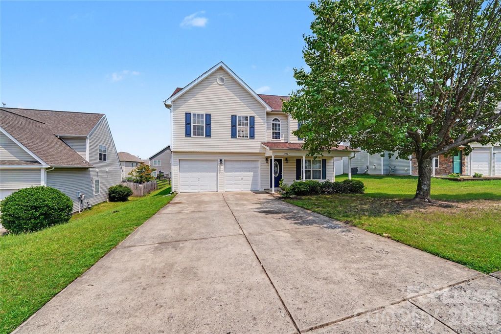 10521 Barvas Street, Charlotte, NC 28262