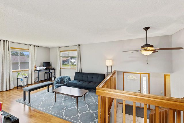 305 Mallard DRIVE, Holmen, WI 54636