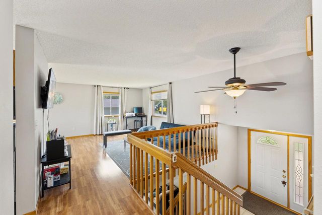 305 Mallard DRIVE, Holmen, WI 54636
