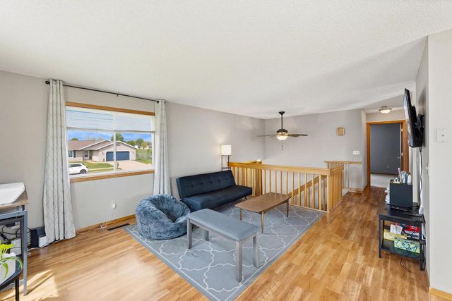 305 Mallard DRIVE, Holmen, WI 54636