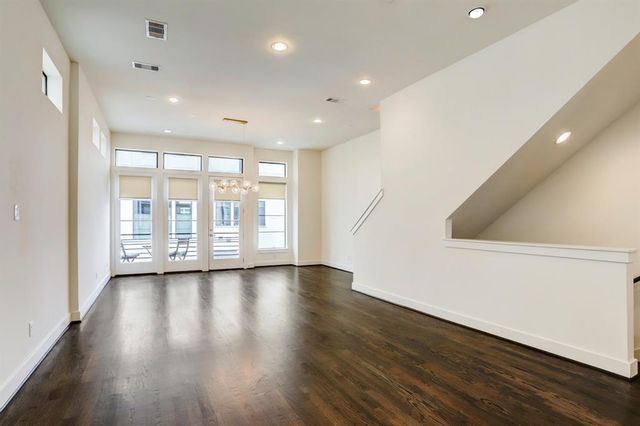 2106 Colorado Street, Houston, TX 77007