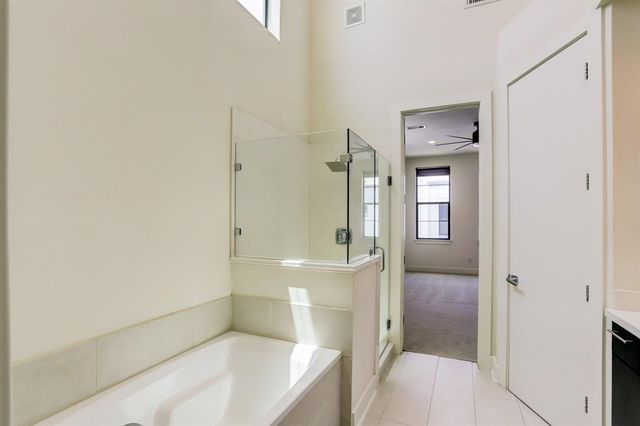 2106 Colorado Street, Houston, TX 77007