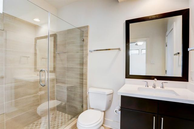 2106 Colorado Street, Houston, TX 77007