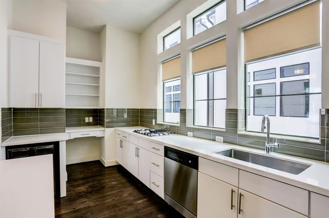 2106 Colorado Street, Houston, TX 77007