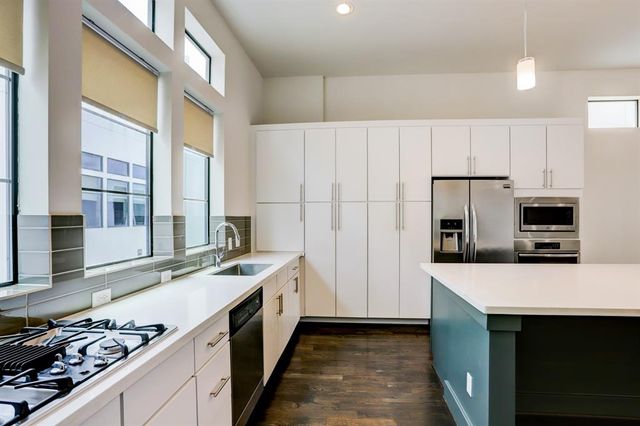 2106 Colorado Street, Houston, TX 77007