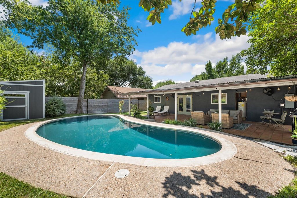 4412 Dovemeadow DR, Austin, TX 78744