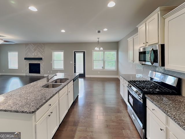 2963 Blue Stone Court, Dacula, GA 30019