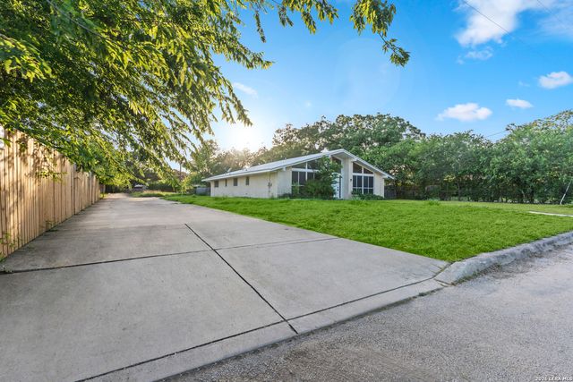 317-319 Gaiety Lane, Kirby, TX 78219