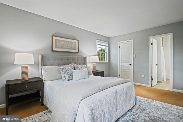 3094 WHITE BIRCH CT, Fairfax, VA 22031