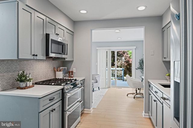 3094 WHITE BIRCH CT, Fairfax, VA 22031