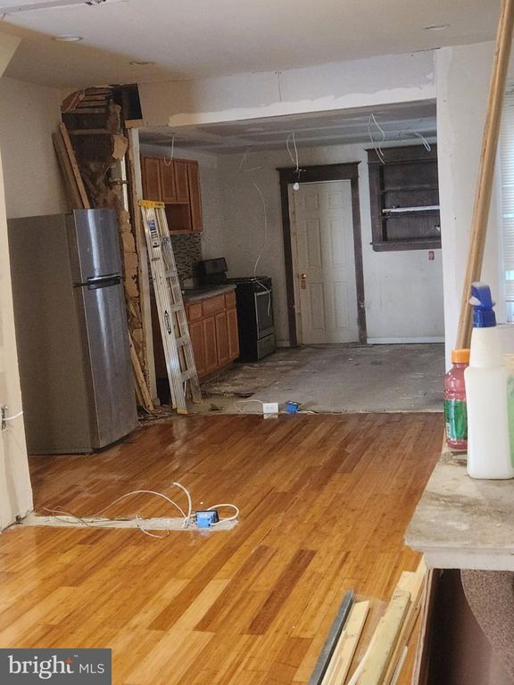7033 SAYBROOK AVE, PHILADELPHIA, PA 19142 — photo 5