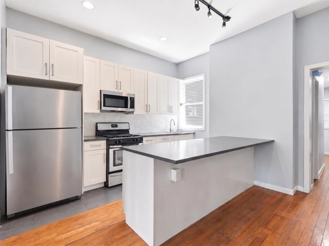 62 VAN REYPEN ST, Jc, Journal Square, NJ 07306