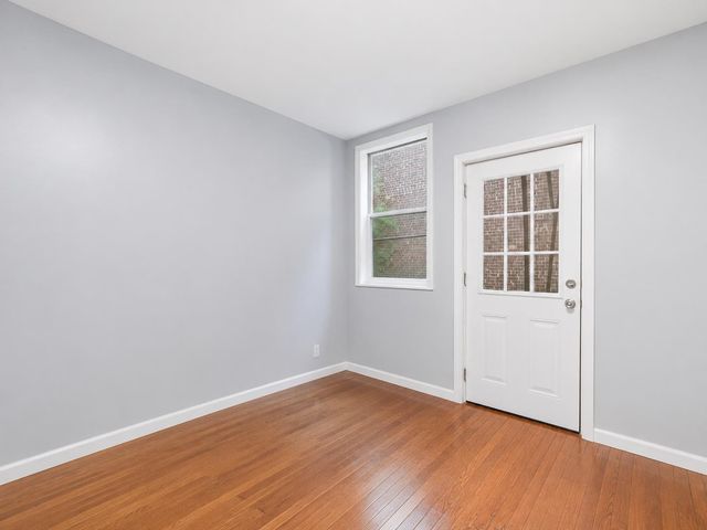 62 VAN REYPEN ST, Jc, Journal Square, NJ 07306
