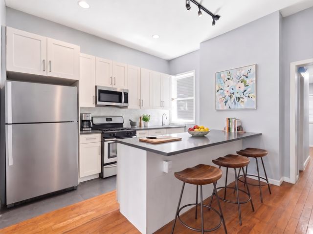 62 VAN REYPEN ST, Jc, Journal Square, NJ 07306