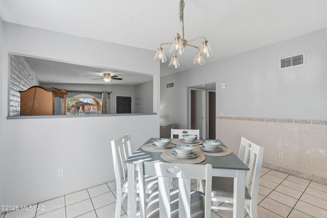 1142 N 13th Avenue, Tucson, AZ 85705