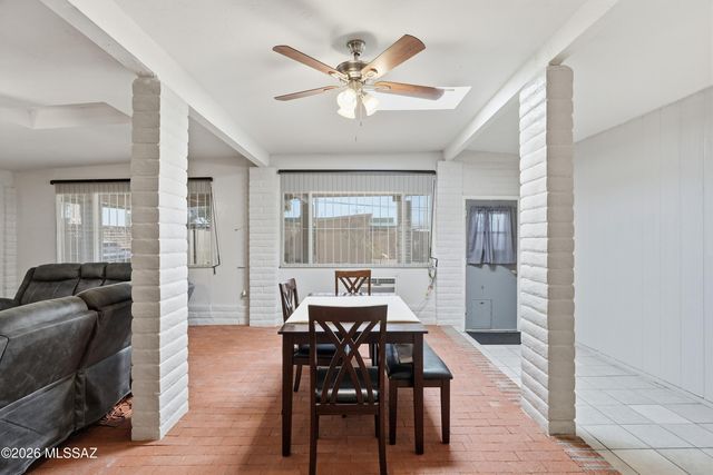 1142 N 13th Avenue, Tucson, AZ 85705