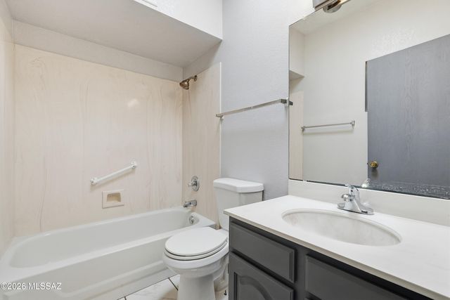 1142 N 13th Avenue, Tucson, AZ 85705