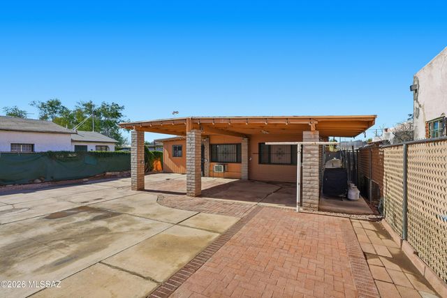 1142 N 13th Avenue, Tucson, AZ 85705