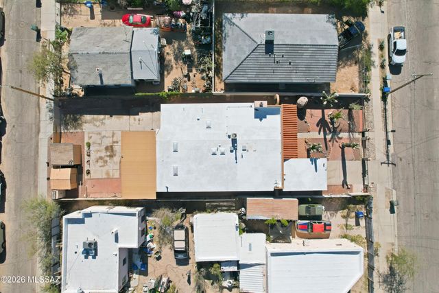 1142 N 13th Avenue, Tucson, AZ 85705