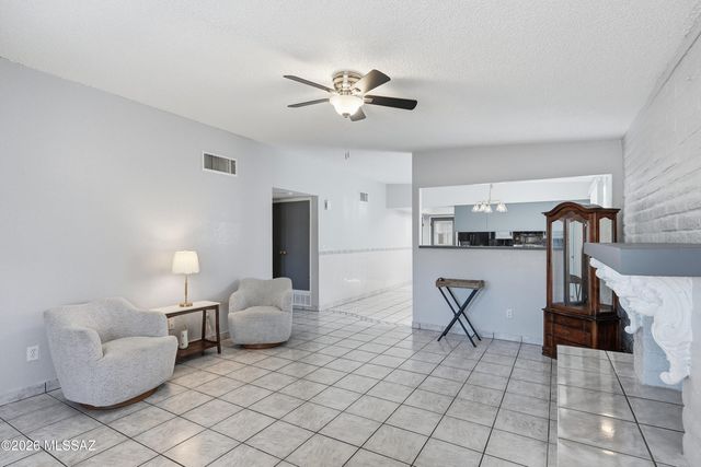 1142 N 13th Avenue, Tucson, AZ 85705