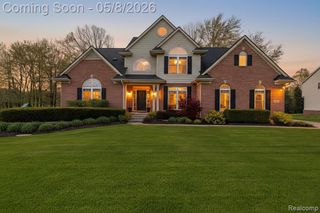 458 Kent Way, White Lake, MI 48383
